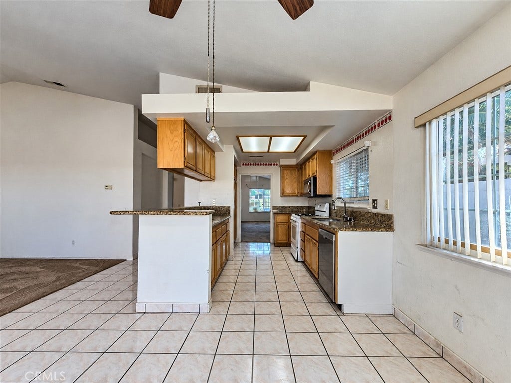 12532 El Dorado Court, Victorville, CA 92392 12532 El Dorado Court, Victorville, CA 92392