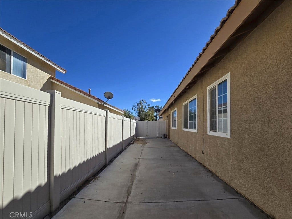 12532 El Dorado Court, Victorville, CA 92392 12532 El Dorado Court, Victorville, CA 92392