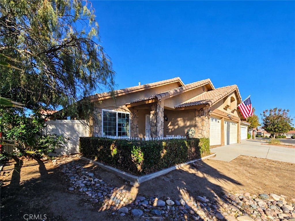 12532 El Dorado Court, Victorville, CA 92392 12532 El Dorado Court, Victorville, CA 92392