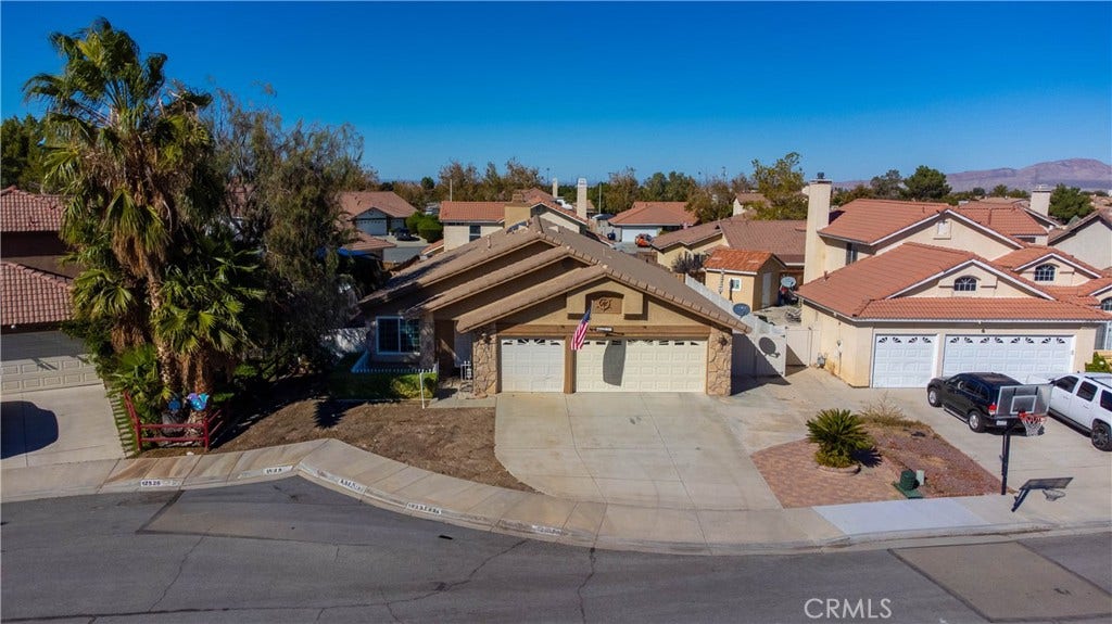 12532 El Dorado Court, Victorville, CA 92392 12532 El Dorado Court, Victorville, CA 92392