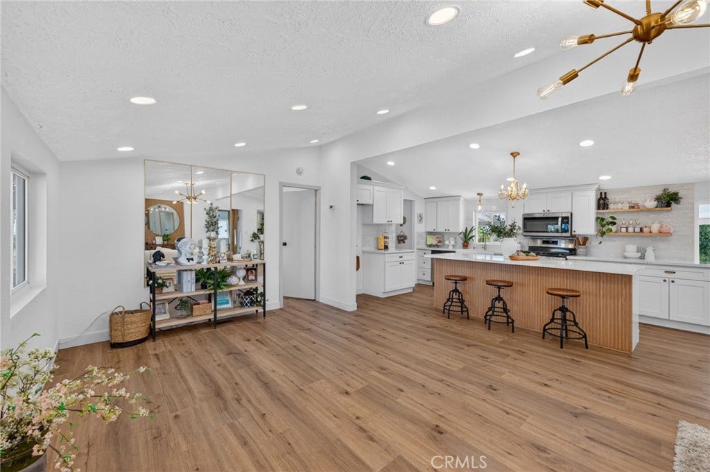 9375 Goss, Victorville, CA 92392 9375 Goss, Victorville, CA 92392