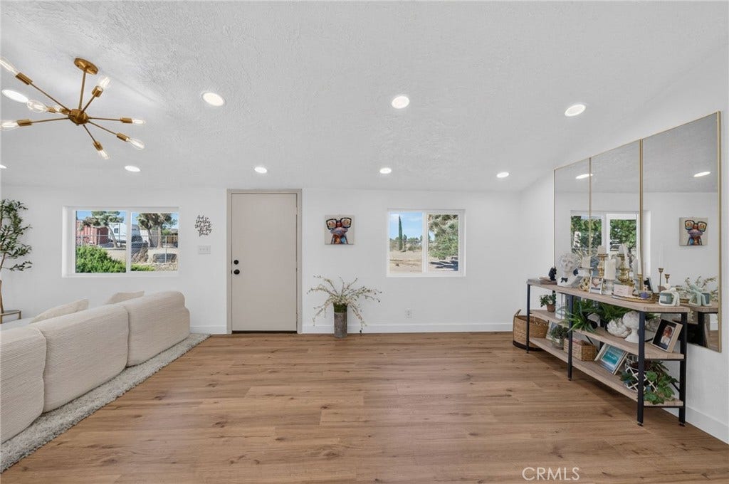 9375 Goss, Victorville, CA 92392 9375 Goss, Victorville, CA 92392