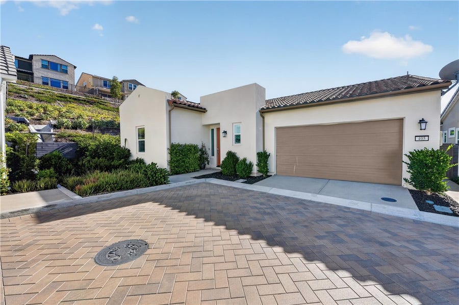 Property photo for 405 Sunrise Road, Rancho Mission Viejo, CA