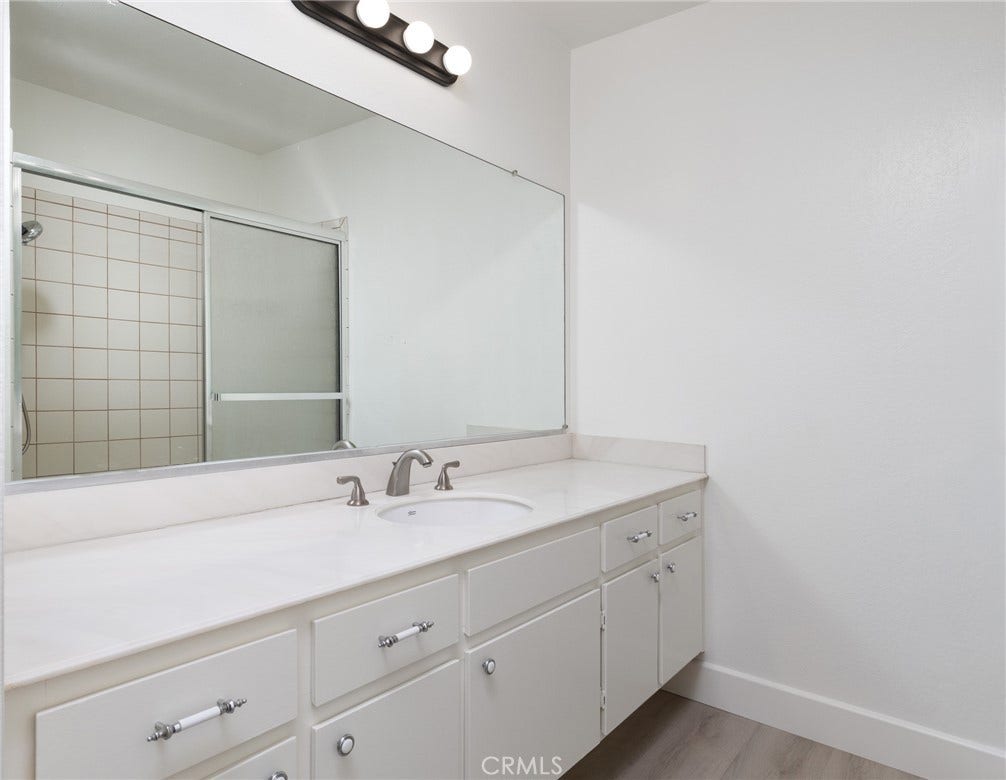 3215 Paseo Gallita, San Clemente, CA 92672 3215 Paseo Gallita, San Clemente, CA 92672