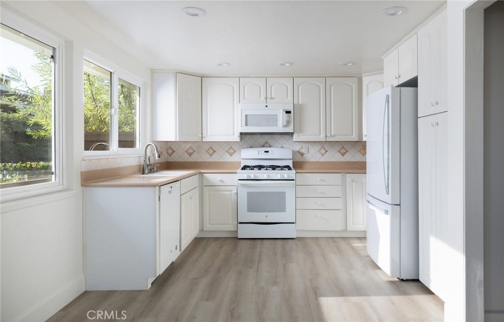 3215 Paseo Gallita, San Clemente, CA 92672 3215 Paseo Gallita, San Clemente, CA 92672