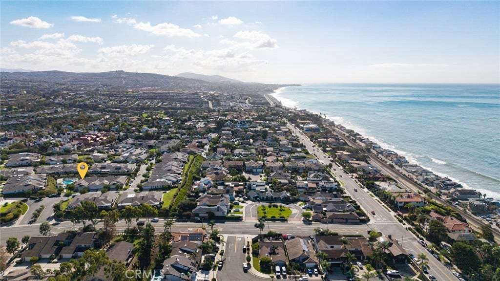3215 Paseo Gallita, San Clemente, CA 92672 3215 Paseo Gallita, San Clemente, CA 92672