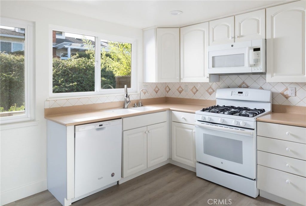 3215 Paseo Gallita, San Clemente, CA 92672 3215 Paseo Gallita, San Clemente, CA 92672