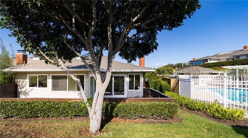 3215 Paseo Gallita, San Clemente, CA 92672 3215 Paseo Gallita, San Clemente, CA 92672
