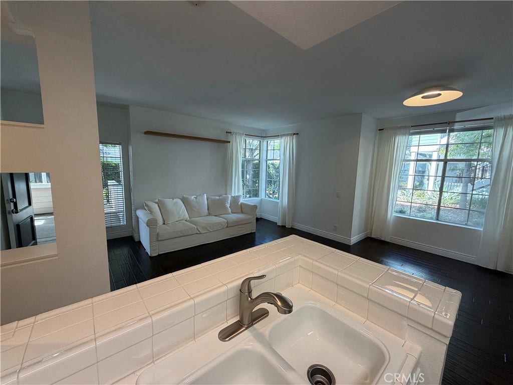 23412 Pacific Park, #28G, Aliso Viejo, CA 92656 23412 Pacific Park, #28G, Aliso Viejo, CA 92656