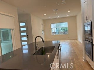213 Paramount, Irvine, CA 92618 213 Paramount, Irvine, CA 92618