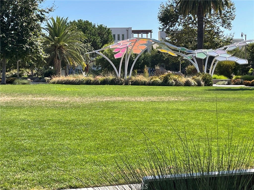 213 Paramount, Irvine, CA 92618 213 Paramount, Irvine, CA 92618