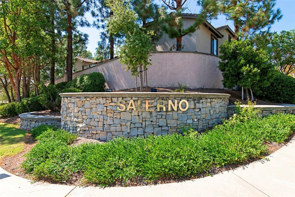 135 Chaumont, Lake Forest, CA 92610