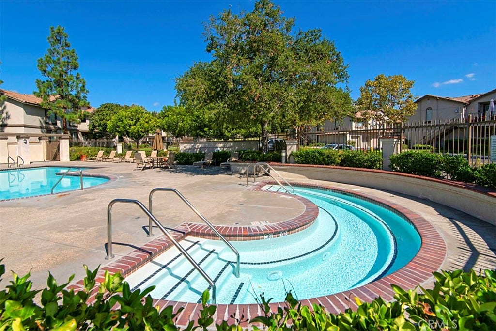 135 Chaumont, Lake Forest, CA 92610