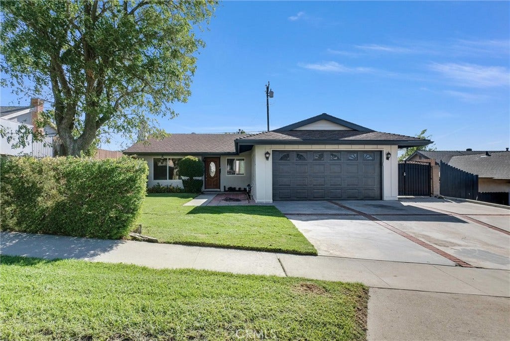 525 San Gorgonio, Corona, CA 92879 525 San Gorgonio, Corona, CA 92879
