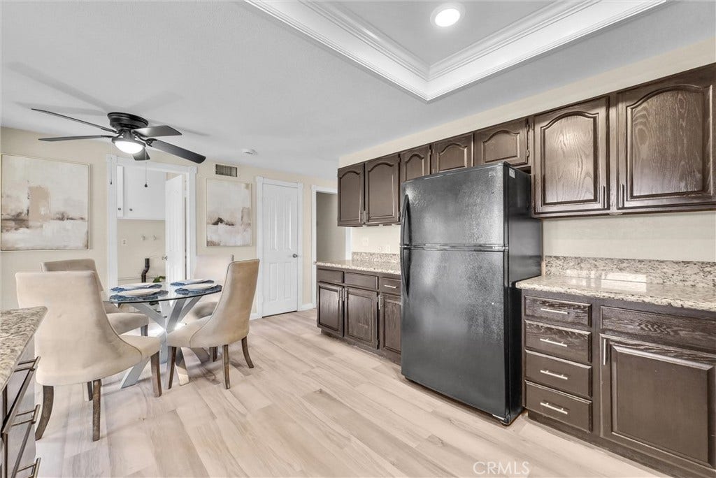 525 San Gorgonio, Corona, CA 92879 525 San Gorgonio, Corona, CA 92879