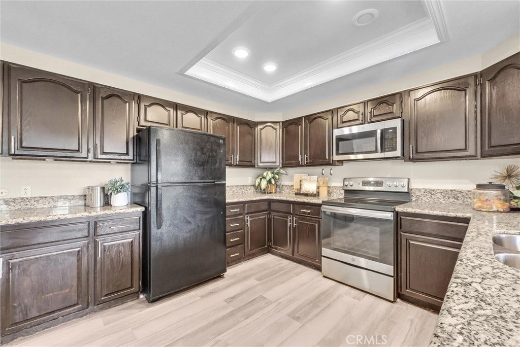 525 San Gorgonio, Corona, CA 92879 525 San Gorgonio, Corona, CA 92879