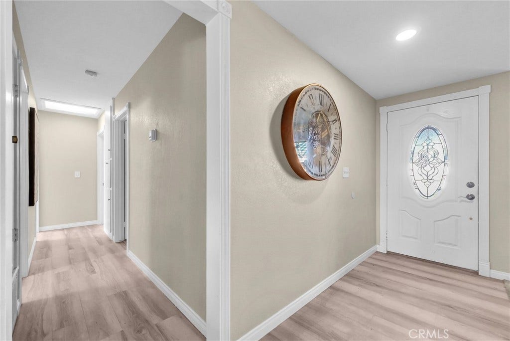525 San Gorgonio, Corona, CA 92879 525 San Gorgonio, Corona, CA 92879