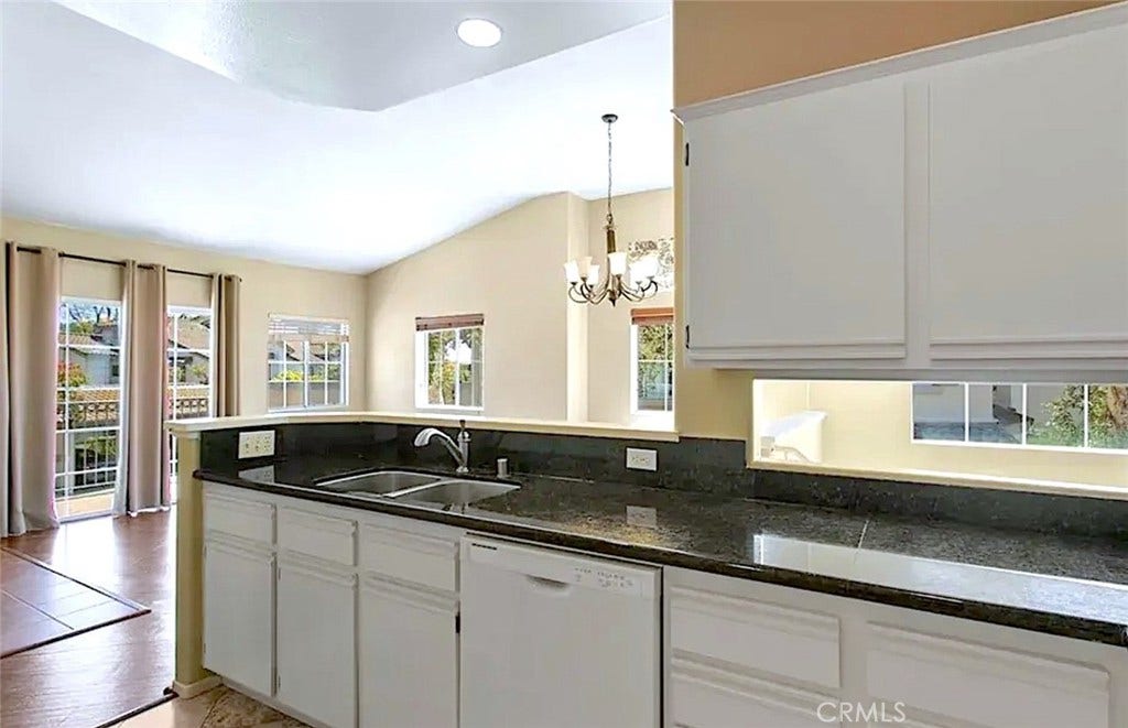7831 E Horizon View, Anaheim, CA 92808 7831 E Horizon View, Anaheim, CA 92808