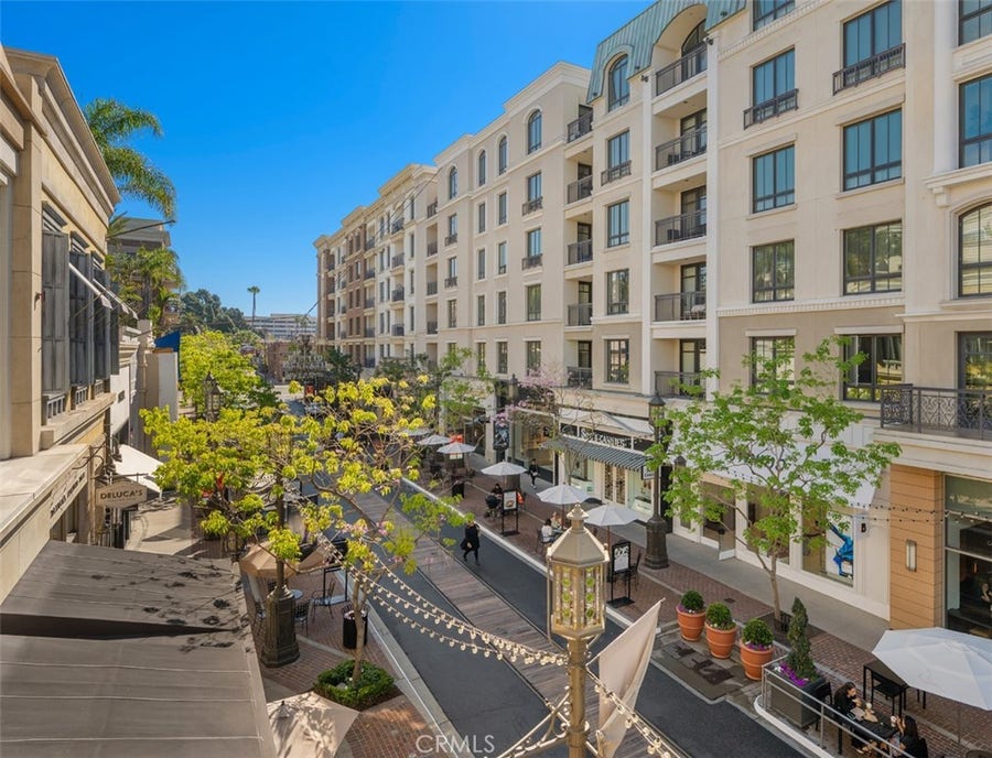 Property photo for 722 Americana Way, #M263, Glendale, CA