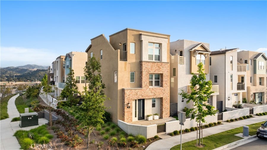 Property photo for 41 Stable Dr, Rancho Mission Viejo, CA