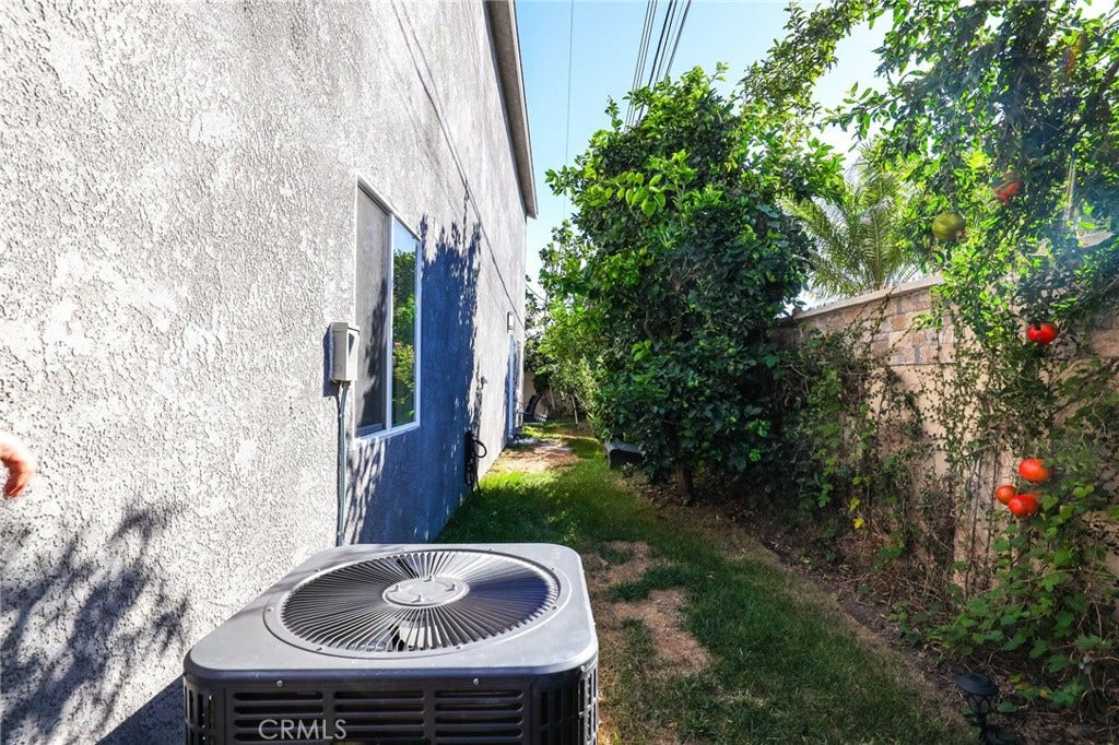 8686 Hastings Circle, Huntington Beach, CA 92647 8686 Hastings Circle, Huntington Beach, CA 92647