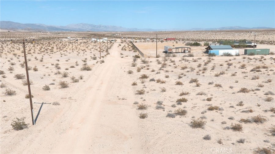 Property photo for 20 Mesa Drive, Palms, CA