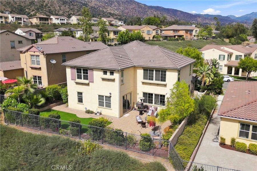 Property photo for 858 E Manresa, Azusa, CA