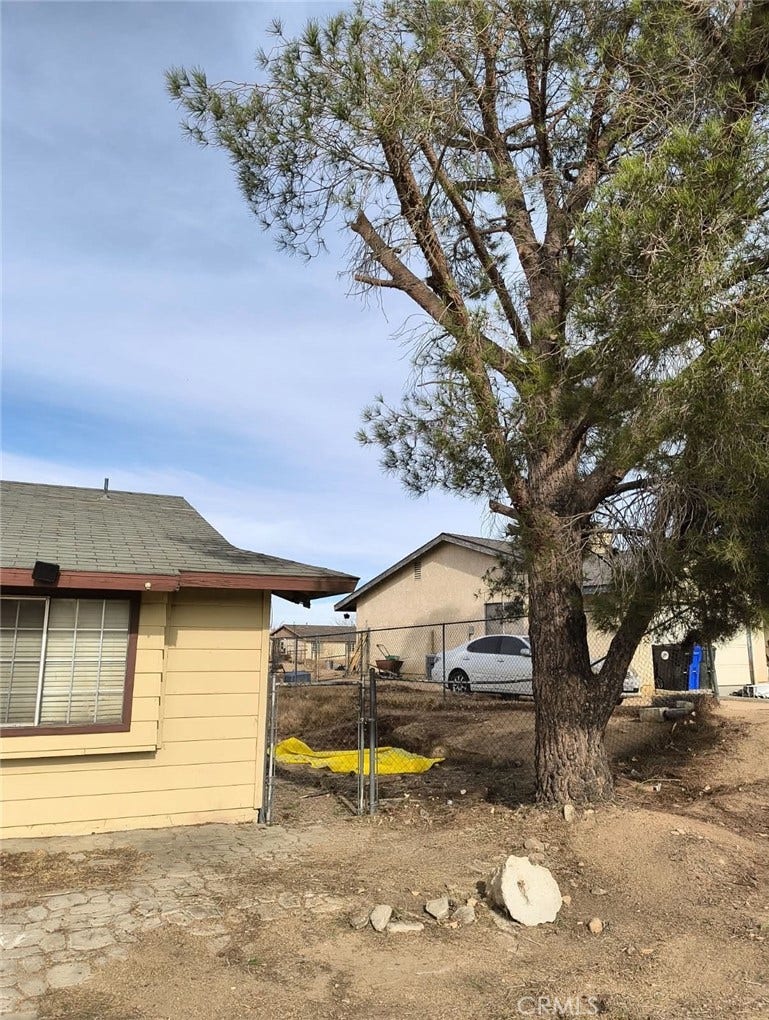 Property photo for 16290 Sholic Street, Victorville, CA