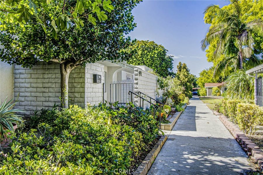 Property photo for 2025 E Via Mariposa, #G, Laguna Woods, CA