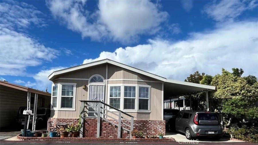 Property photo for 129 Pecan Lane, Fountain Valley, CA