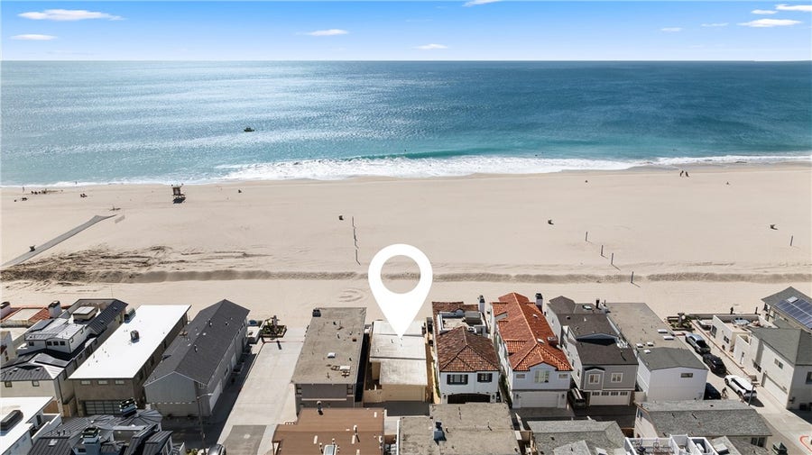Property photo for 6902 W Oceanfront, Newport Beach, CA