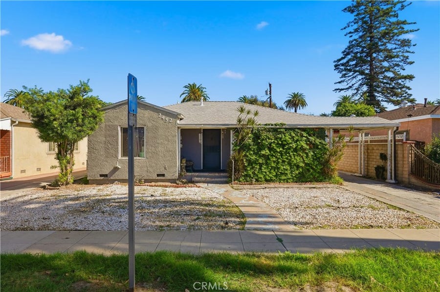 Property photo for 2452 Oregon, Long Beach, CA