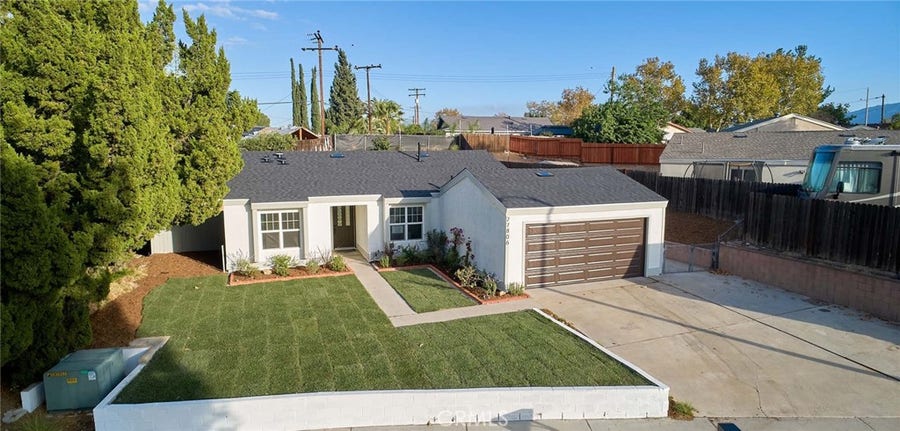 Property photo for 27806 Meadowcreek, Canyon Country, CA