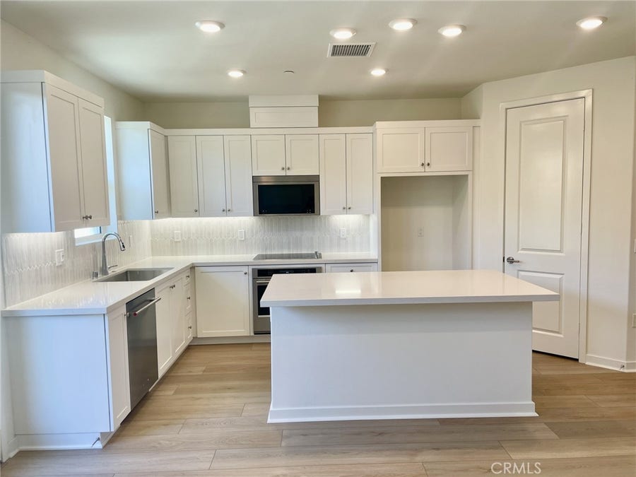 Property photo for 507 Solvang Road, Ventura, CA