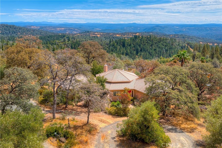 Property photo for 9018 winding way, Oregon House, CA