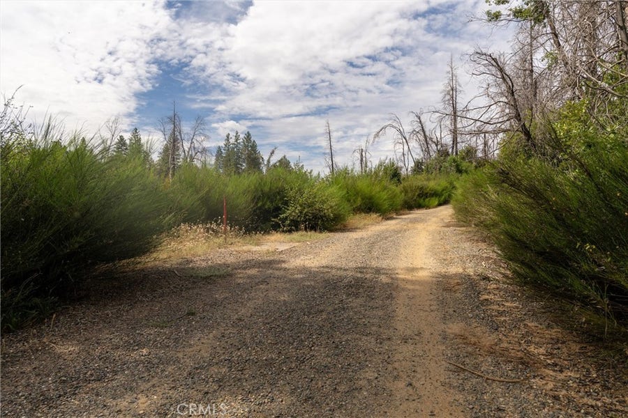 Property photo for 21 Quartz Hill Lane, Berry Creek, CA