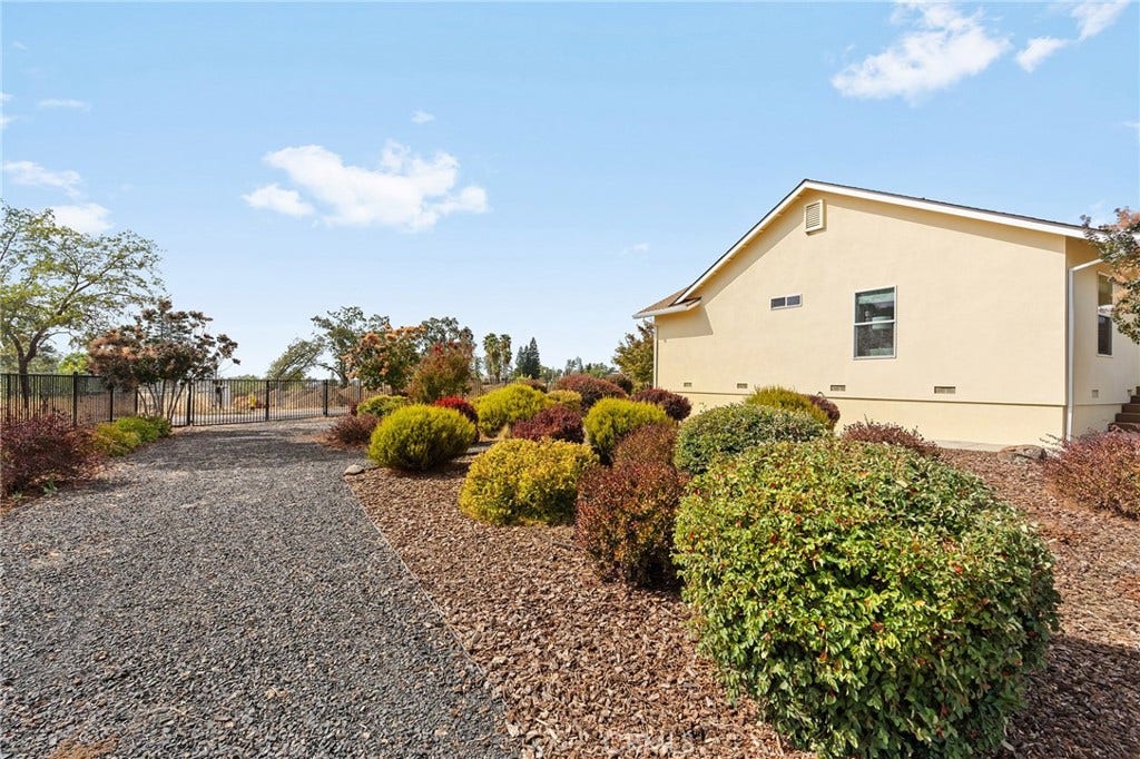 5548 Kemlyn Lane, Paradise, CA 95969 Showing the RV/boat parking/storage area