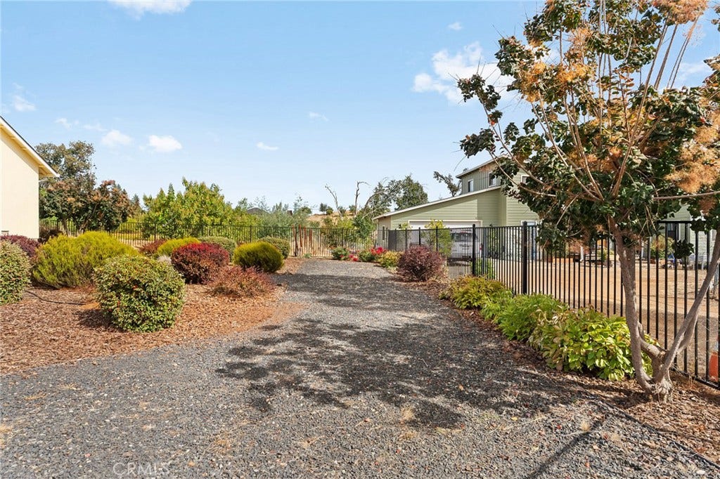 5548 Kemlyn Lane, Paradise, CA 95969 RV or extra parking area