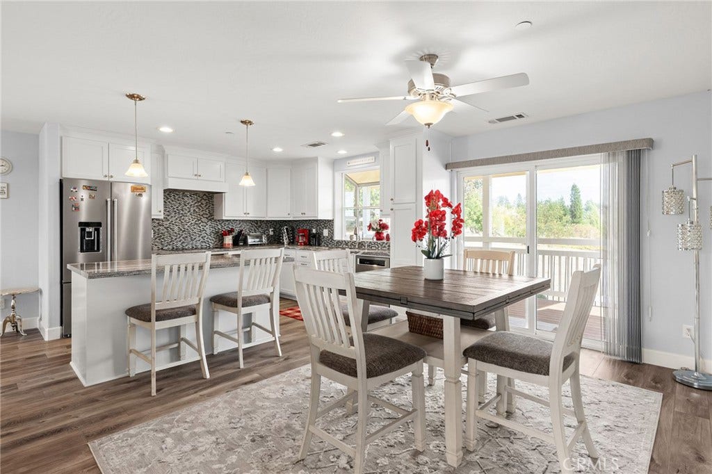 5548 Kemlyn Lane, Paradise, CA 95969 Kitchen open concept with dining bar & open to dining room area