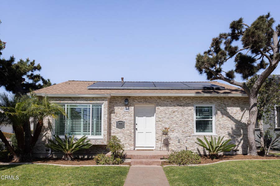 Property photo for 1401 E Walnut Avenue, El Segundo, CA