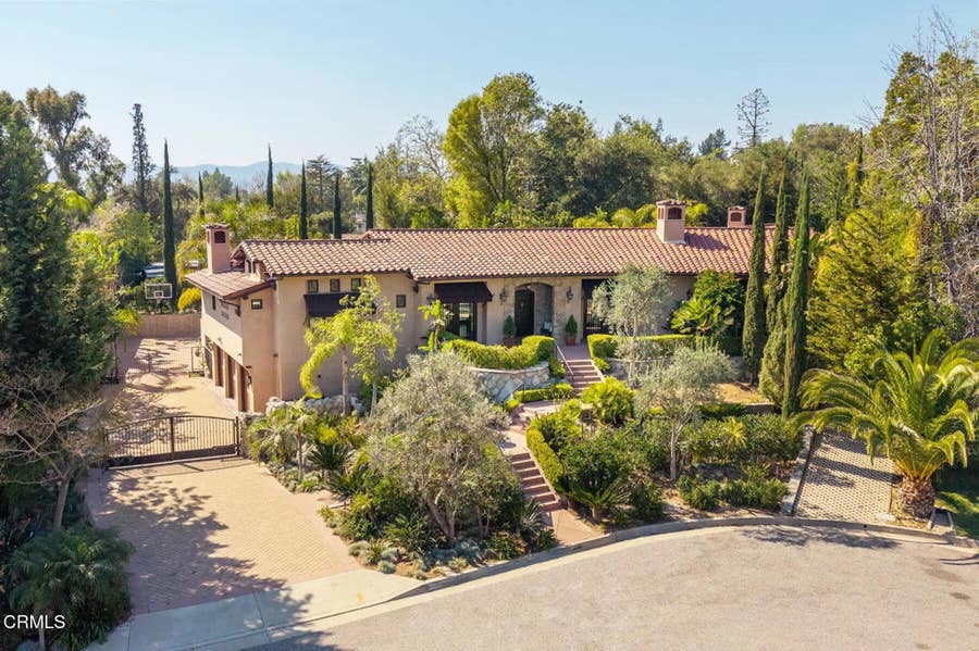 Property photo for 5065 Indianola Way, La Canada Flintridge, CA