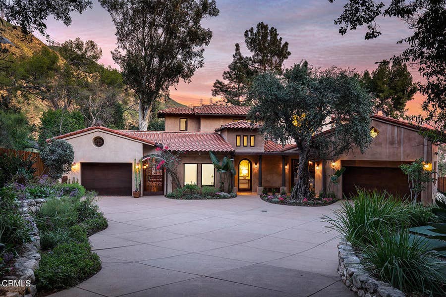 Property photo for 2217 Crescent Drive, Altadena, CA
