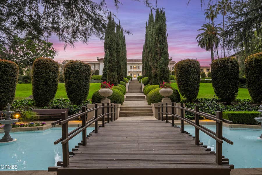 Property photo for 380 W Green Street, Pasadena, CA