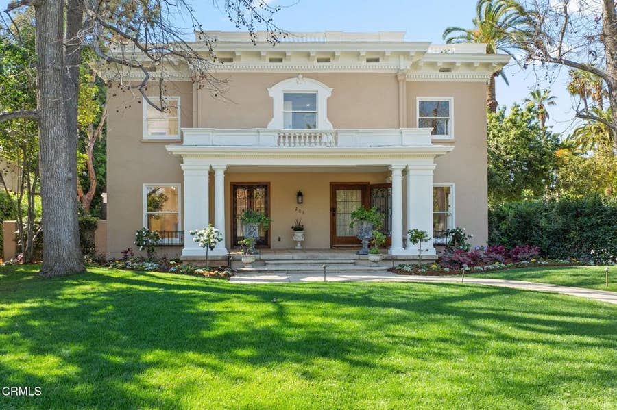 Property photo for 203 Oaklawn Avenue, South Pasadena, CA
