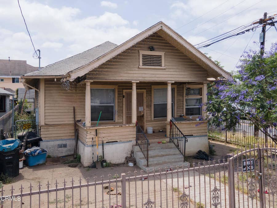 Property photo for 3000 Darwin Avenue, Los Angeles, CA
