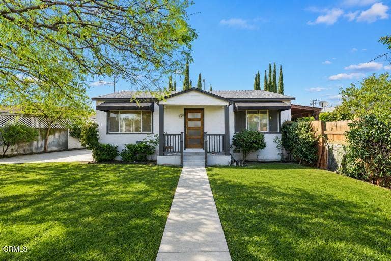 Property photo for 11125 Welby Way, North Hollywood, CA