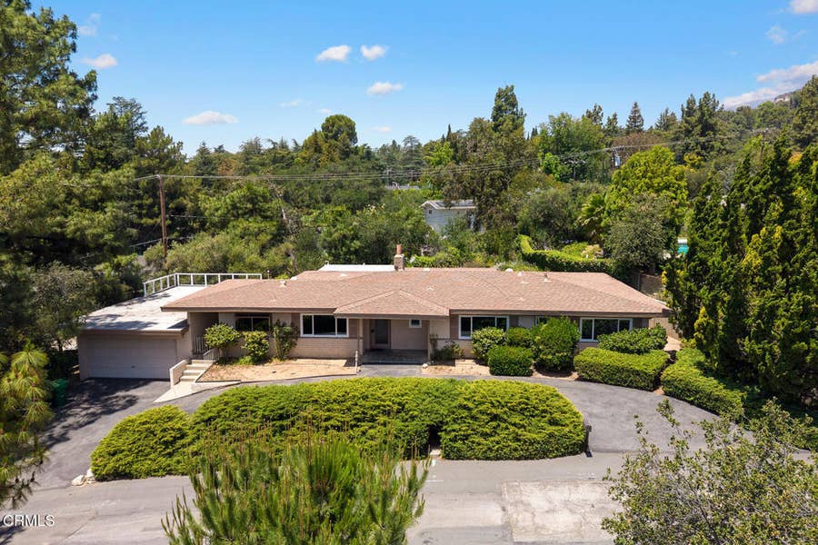Property photo for 1349 El Vago Street, La Canada Flintridge, CA