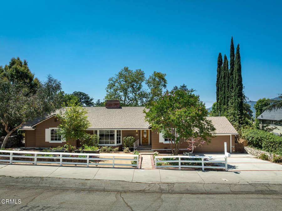 Property photo for 2338 Orange Cove Avenue, La Crescenta, CA