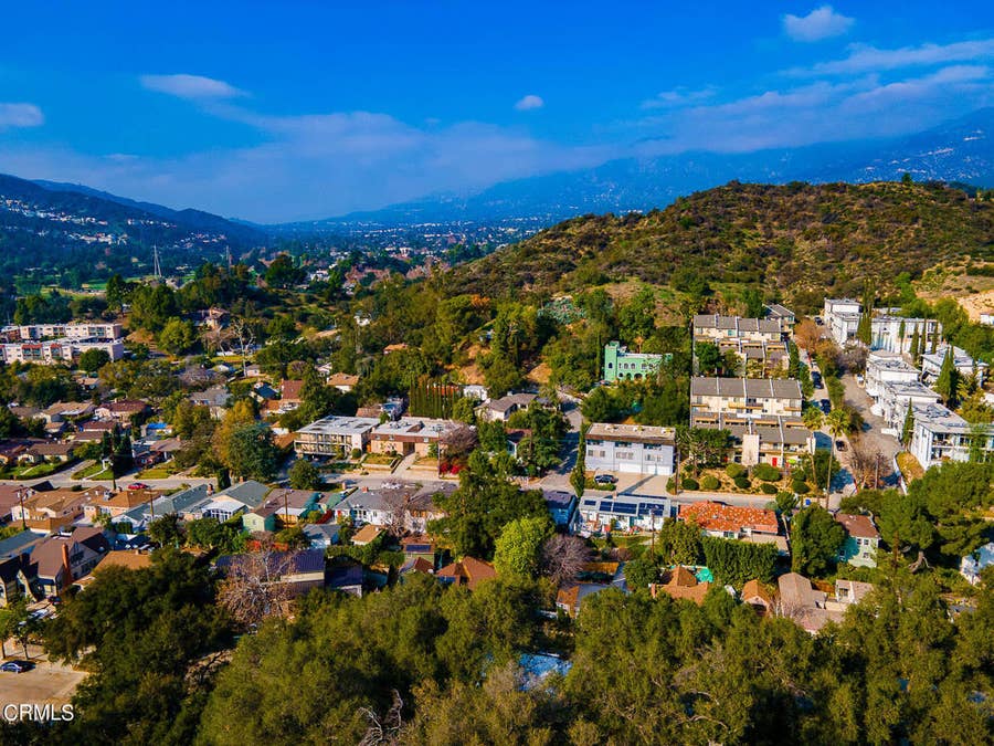 Property photo for 4 Vista Del Verde Drive, Glendale, CA