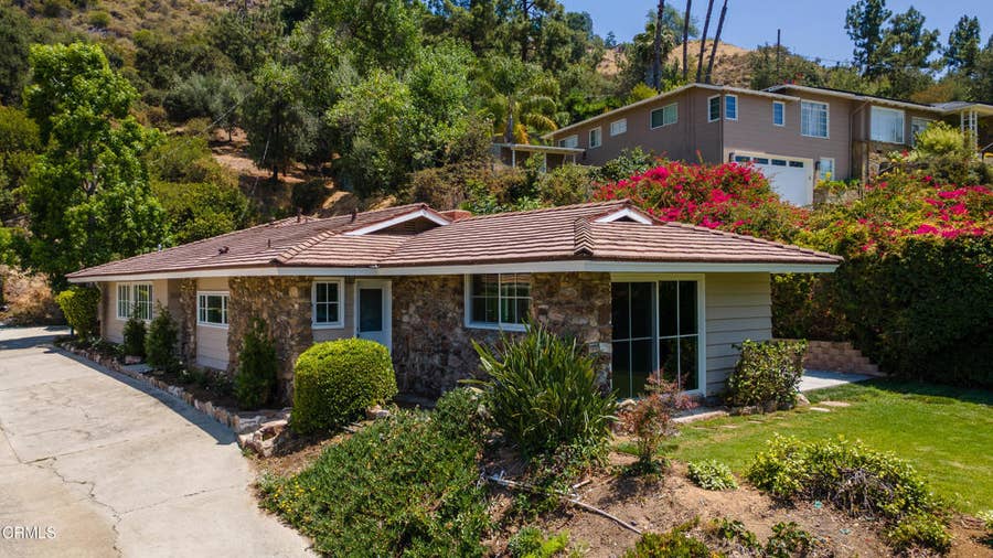 Property photo for 555 Paulette Place, La Canada Flintridge, CA